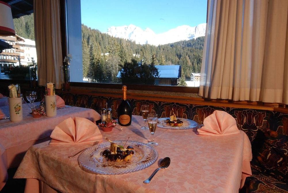 Hotel Dahu Madonna di Campiglio Exterior photo