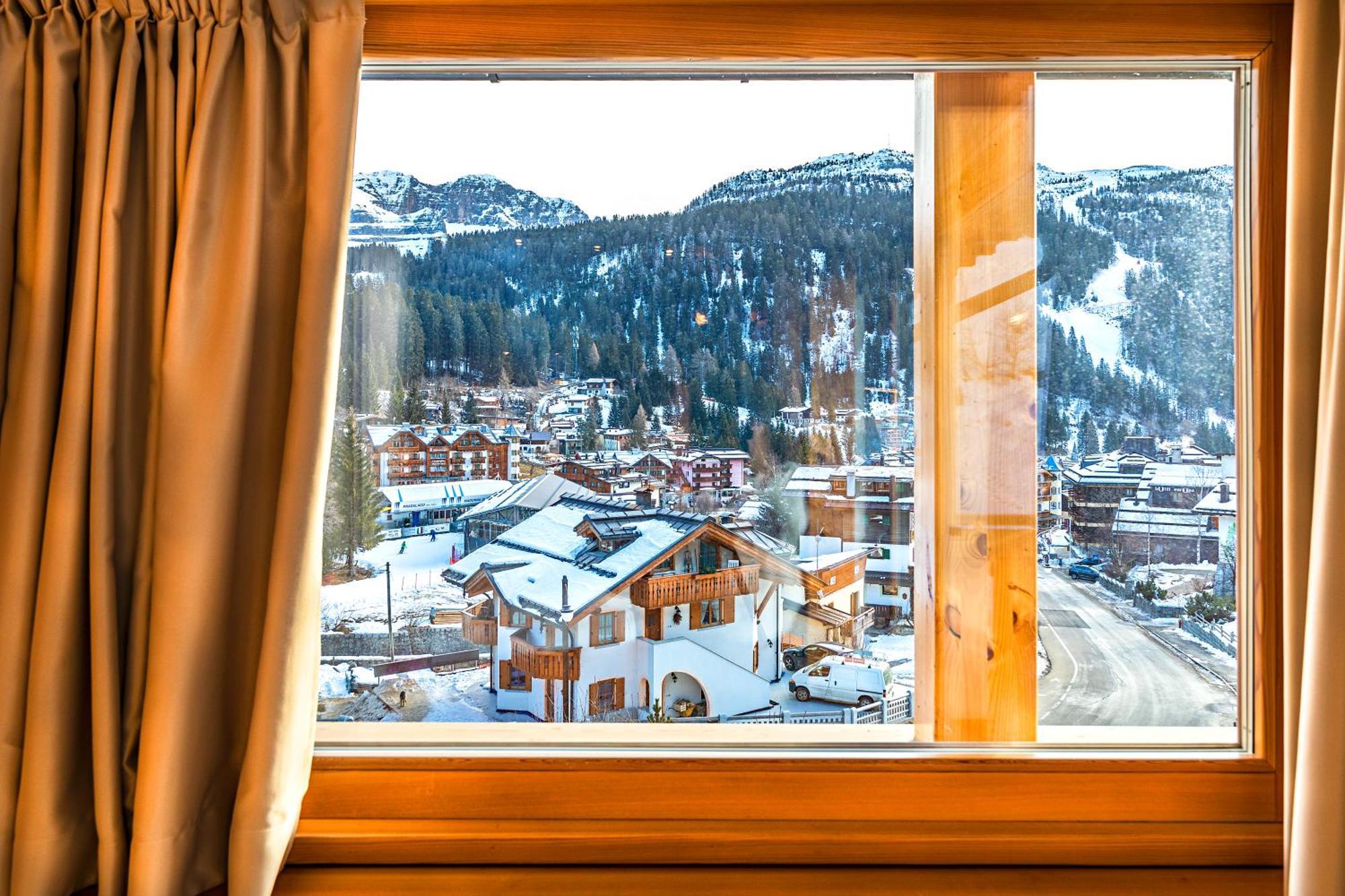 Hotel Dahu Madonna di Campiglio Exterior photo